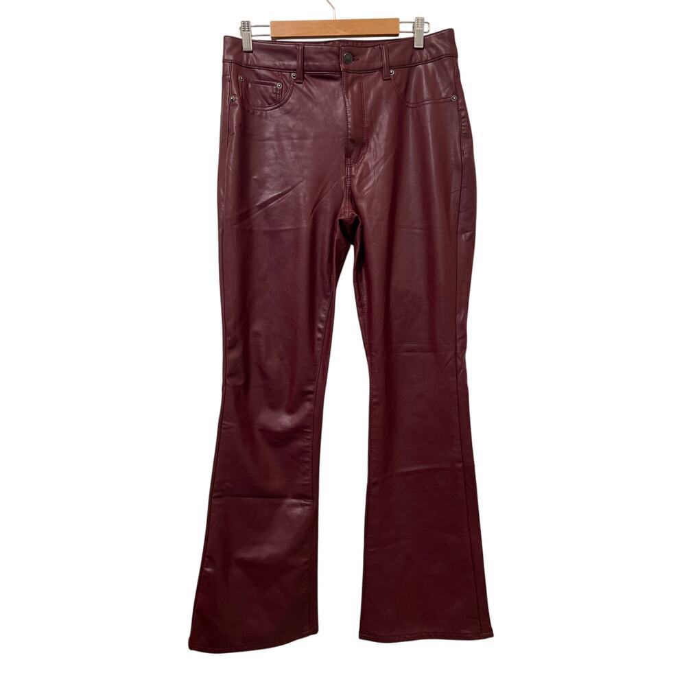 American Eagle Stretch Vegan Leather Super High-Waisted Flare Pant Size 12 Reg